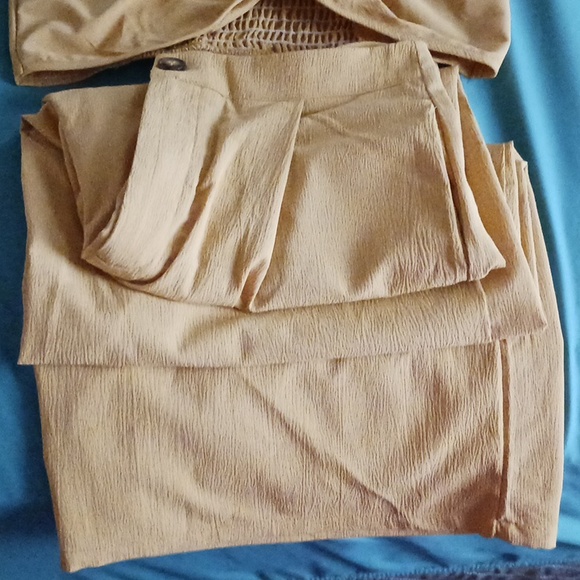 Very cute yellow outfit from shein - Picture 2 of 4